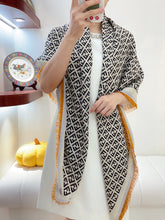 Load image into Gallery viewer, CLTH346 FF Shawl / 55.1x55.1in(140x140cm)
