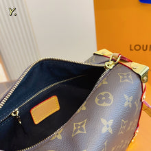 Load image into Gallery viewer, LB810 Side Trunk /  8.3 x 5.5 x 2.4 inches
