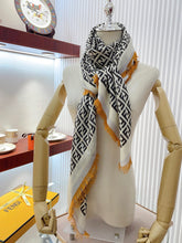 Load image into Gallery viewer, CLTH346 FF Shawl / 55.1x55.1in(140x140cm)
