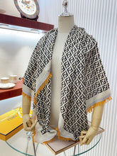 Load image into Gallery viewer, CLTH346 FF Shawl / 55.1x55.1in(140x140cm)
