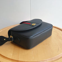 Load image into Gallery viewer, GC700 Ophidia Medium Shoulder Bag / 10.2x6.7x2.7inch
