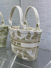 Load image into Gallery viewer, DR365 Hat Basket Bag / 10.5 x 8 x 3 inches / HIGHEST QUALITY VERSION
