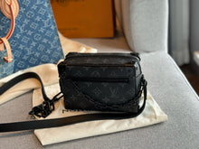 Load image into Gallery viewer, MBG063 Mini Soft Trunk / 7.3 x 5.1 x 3.1 inches
