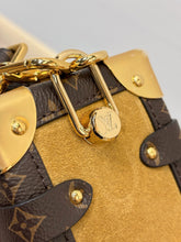 Load image into Gallery viewer, LB1556 LV Side Trunk MM Handbag / HIGHEST QUALITY VERSION / / 23.5×16×8.5cm
