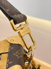 Load image into Gallery viewer, LB1556 LV Side Trunk MM Handbag / HIGHEST QUALITY VERSION / / 23.5×16×8.5cm
