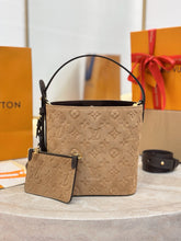 Load image into Gallery viewer, LB1557 LV All In BB Handbag / HIGHEST QUALITY VERSION / 16×18×12cm
