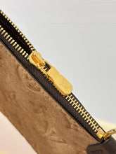 Load image into Gallery viewer, LB1557 LV All In BB Handbag / HIGHEST QUALITY VERSION / 16×18×12cm
