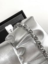 Load image into Gallery viewer, CC1135 Evening Bag with Chain / 5.9x8.6x1.7inch / HIGHEST QUALITY VERSION
