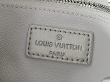 Load image into Gallery viewer, LB1119 Cosmetic Pouch GM / 10.6 x 7.1 x 3.5 inches
