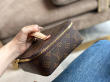 Load image into Gallery viewer, LB941 Toilet Pouch / 9.1x2x6.7inch
