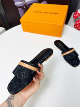 Load image into Gallery viewer, SE1620 6AM Flat Mule / Size5-11
