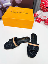 Load image into Gallery viewer, SE1620 6AM Flat Mule / Size5-11
