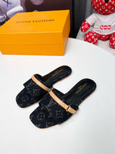 Load image into Gallery viewer, SE1620 6AM Flat Mule / Size5-11
