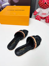 Load image into Gallery viewer, SE1620 6AM Flat Mule / Size5-11
