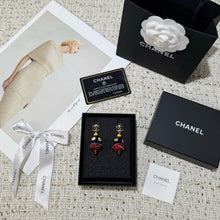 Load image into Gallery viewer, JW1446 CHANEL Colorful Ribbed Brass Ear
