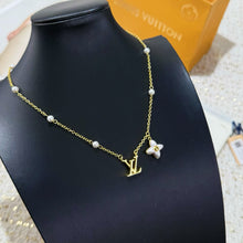 Load image into Gallery viewer, JW1447 LV Floragram Necklace
