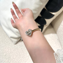Load image into Gallery viewer, JW1448 CHANEL Heart Motif Full-Pavé Diamond Bracelet
