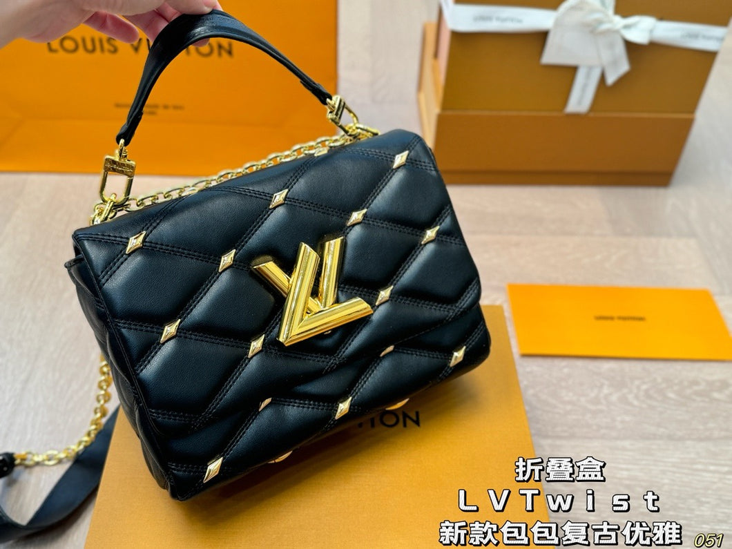 LB1091 Twist MM / 9.1 x 6.7 x 3.7 inches