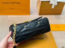 Load image into Gallery viewer, LB1091 Twist MM / 9.1 x 6.7 x 3.7 inches
