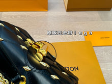 Load image into Gallery viewer, LB1091 Twist MM / 9.1 x 6.7 x 3.7 inches
