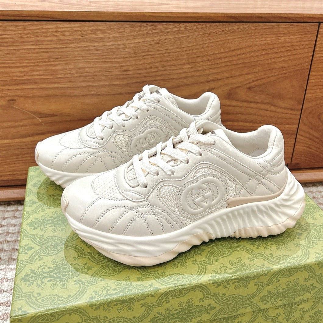 SE1370 Women's Gucci Ripple Sneaker / Size5-11