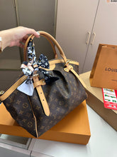 Load image into Gallery viewer, LB845 Large Tivoli / 13x6.7x11.4in
