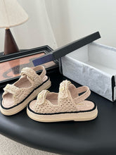 Load image into Gallery viewer, SE1621 Chanel Sandals / Size5-9
