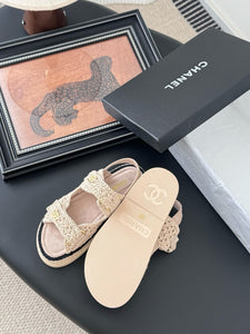 SE1621 Chanel Sandals / Size5-9