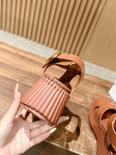 Load image into Gallery viewer, SE1622 Chloé Nama Wedge Sandal / Size5-10
