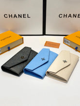 Load image into Gallery viewer, LB1193 Sarah Wallet / 7.5 x 3.9 inches
