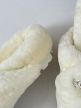 Load image into Gallery viewer, SE1175 PD Shearling Sandals / Size5-9
