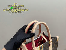 Load image into Gallery viewer, LB1560 Louis Vuitton OnTheGo Tote Bag / 31×26cm
