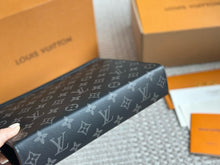 Load image into Gallery viewer, MBG065 Pochette Voyage MM / 10.6 x 8.3 x 2 inches
