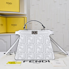 Load image into Gallery viewer, FF303 Peekaboo ISeeU Small / 10.6x5.9x2.3inch
