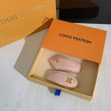 Load image into Gallery viewer, JW997 LV Backstage Hair Clip
