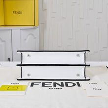 Load image into Gallery viewer, FF303 Peekaboo ISeeU Small / 10.6x5.9x2.3inch
