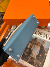 Load image into Gallery viewer, HM207 Hermes Mini Kelly II Handbag / HIGHEST QUALITY VERSION / 19×12×5.5cm
