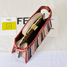 Load image into Gallery viewer, FF306 Peekaboo ISeeU Small/Medium
