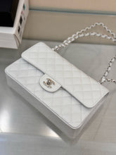 Load image into Gallery viewer, CC1494 Chanel Classic Flap Medium Bag / HIGHEST QUALITY VERSION / 25cm
