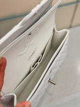 Load image into Gallery viewer, CC1494 Chanel Classic Flap Medium Bag / HIGHEST QUALITY VERSION / 25cm
