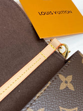 Load image into Gallery viewer, LB1561 LV Wallet On Chain Trotter / HIGHEST QUALITY VERSION / 21.5×12.5×3cm
