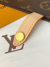 Load image into Gallery viewer, LB1561 LV Wallet On Chain Trotter / HIGHEST QUALITY VERSION / 21.5×12.5×3cm
