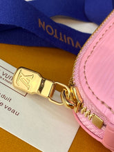 Load image into Gallery viewer, LB1562 LV Rouge Louis Épi Lipstick Pouch / HIGHEST QUALITY VERSION / 11×6×3.3cm
