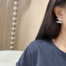 Load image into Gallery viewer, JW728 CC Earrings
