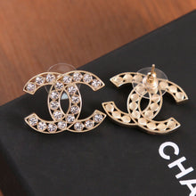 Load image into Gallery viewer, JW728 CC Earrings
