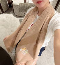 Load image into Gallery viewer, JW1453 LOEWE Unisex Wool Scarf / 30×180cm
