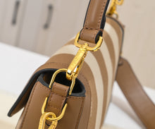 Load image into Gallery viewer, FF309 Baguette / 10.6x5.9x2.3inch

