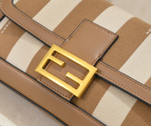 Load image into Gallery viewer, FF309 Baguette / 10.6x5.9x2.3inch

