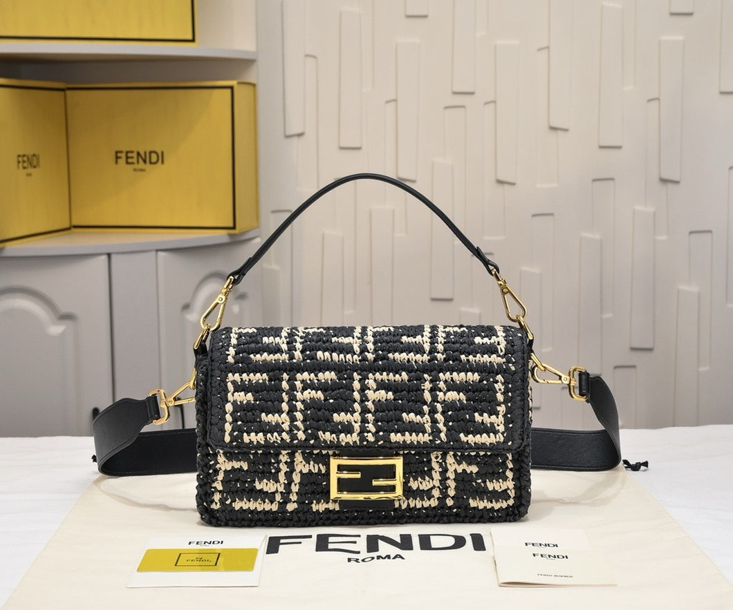 FF310 Baguette / 10.6x5.9x2.3inch