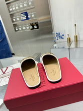 Load image into Gallery viewer, SE1686 Valentino Mules / Size5-11
